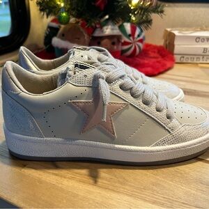 ShuShop Sneakers BRAND NEW! Size 6.5 Womens